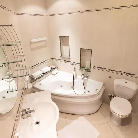 3 Bedroom By Promenade Apartman